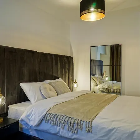 Апартаменты The Modern Haven *